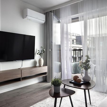 New #Madalinskiego57 - City Center, New Bulding, 2 Bedrooms, 2X Double Beds And A Fold-Out Sofa, Separate Kitchen, Air Conditioning, Balcony, Underground Parking, Self Check In 24H, Internet, Netflix, Coffee Machine, Washing Machine,1 Km To The Railw Wroclaw Exterior photo